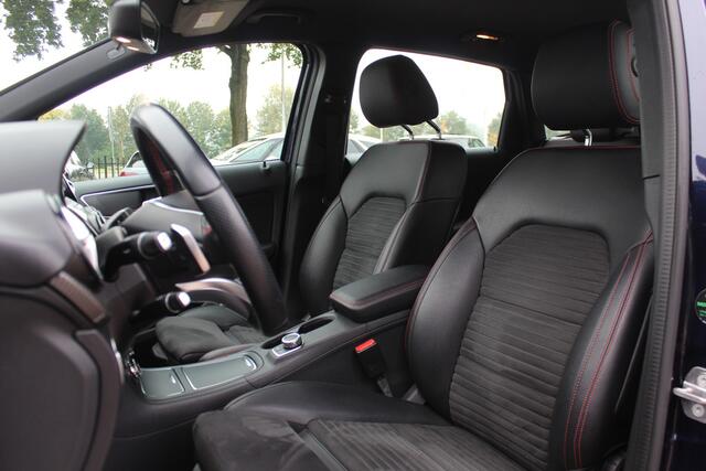 Mercedes-Benz B-KLASSE 180 Business Solution AMG Upgrade Edition / Camera / Navigatie / 18'' / Stoelverwarming / Cruise Control