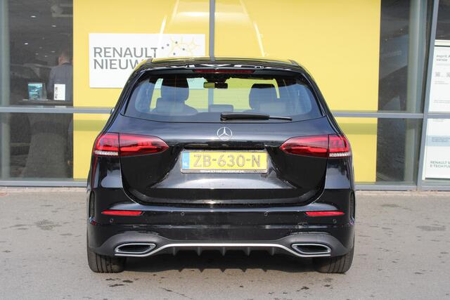 Mercedes-Benz B-KLASSE 180 AMG Business Solution AUTOMAAT / 18 INCH AMG VELGEN / NAVIGATIE FULL MAP / STOELVERWARMING / LED KOPLAMPEN / AMG STYLING