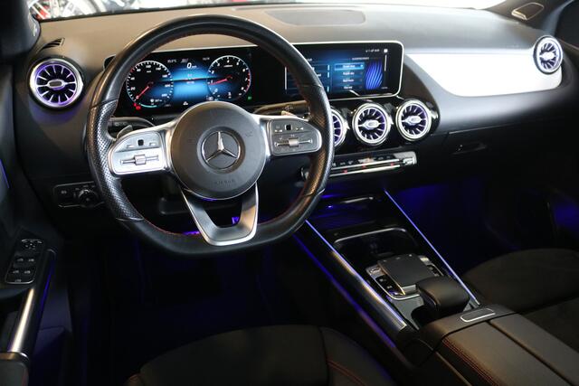 Mercedes-Benz B-KLASSE 200 AMG Pakket AMG Nightpakket (Panoramadak Sportleder/Memory Widescreen Burmester Camera M-Bux Distronic Full-Led 19InchAMG PrivacyGlass Pdc V+A)