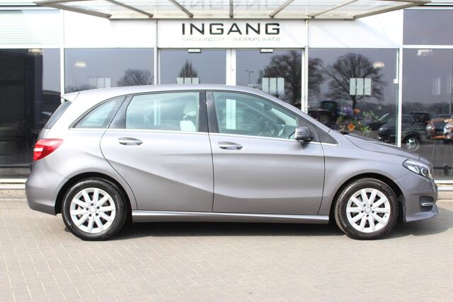 Mercedes-Benz B-KLASSE 180 Ambition automaat | Cruise | Trekhaak |