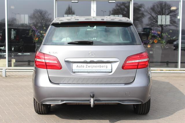Mercedes-Benz B-KLASSE 180 Ambition automaat | Cruise | Trekhaak |
