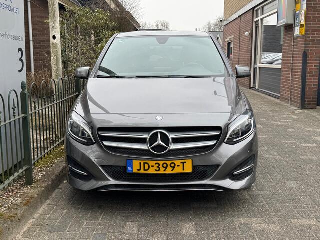Mercedes-Benz B-KLASSE 180 Ambition