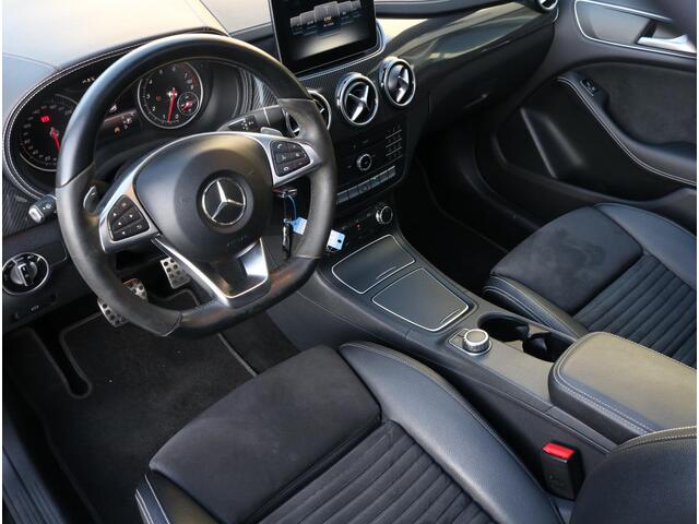 Mercedes-Benz B-KLASSE 180 AMG Line | Panorama | Carplay