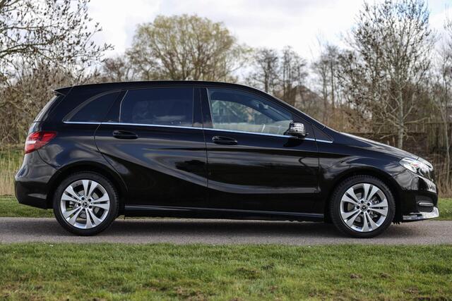 Mercedes-Benz B-KLASSE 180 Aut7 Sport ? LED ? Camera ? Dodehoek