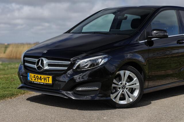 Mercedes-Benz B-KLASSE 180 Aut7 Sport ? LED ? Camera ? Dodehoek