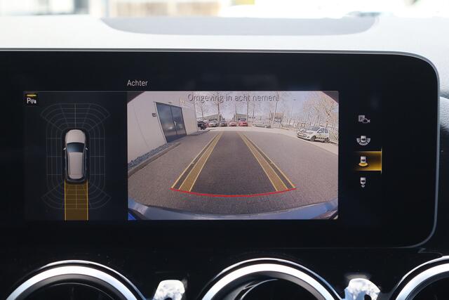 Mercedes-Benz B-KLASSE 180 Business Solution AMG NL-Auto!! Carplay I Camera I 19''LM
