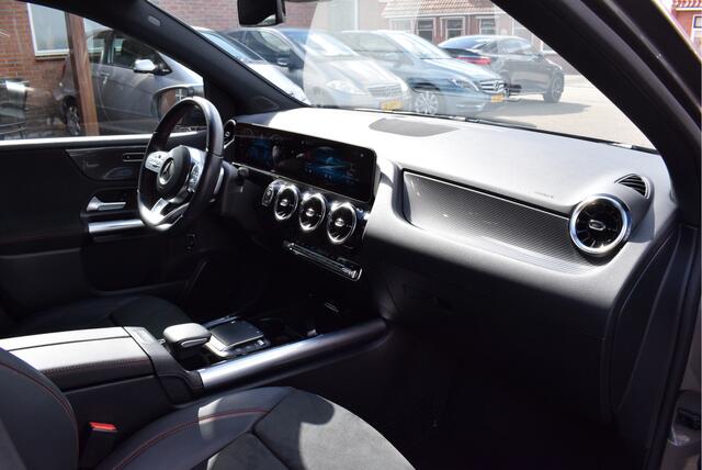 Mercedes-Benz B-KLASSE 180 Business Solution AMG Automaat Trekhaak