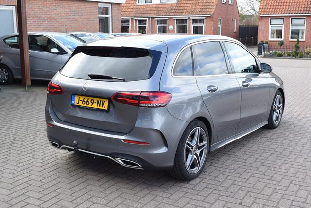 Mercedes-Benz B-KLASSE 180 Business Solution AMG Automaat Trekhaak