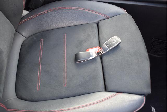 Mercedes-Benz B-KLASSE 180 Business Solution AMG Automaat Trekhaak