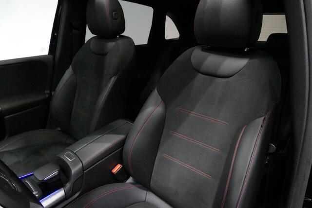 Mercedes-Benz B-KLASSE 250 e AMG Line / BINNENKORT VERWACHT / Panoramadak / LED High Performance / Apple Carplay - Andriod Auto / 19'' LMV / Dode hoek-assistent / 360 graden camera / Grootlicht-assistent / Sfeerverlichting / Keyless / Night pakket / Cruise Control / Dynamic Sel