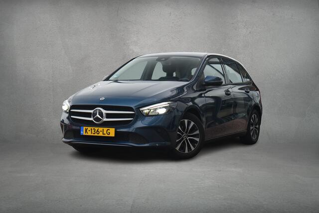 Mercedes-Benz B-KLASSE 180 Business Solution | Trekhaak | Half Leer | Virtual | Stoelverw. | CarPlay