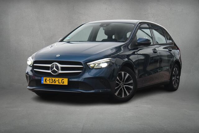 Mercedes-Benz B-KLASSE 180 Business Solution | Trekhaak | Half Leer | Virtual | Stoelverw. | CarPlay