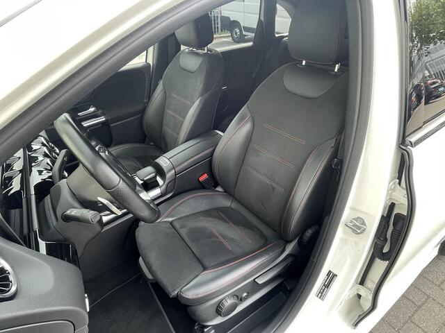 Mercedes-Benz B-KLASSE 180 AMG | Panoramadak | Nightpakket |