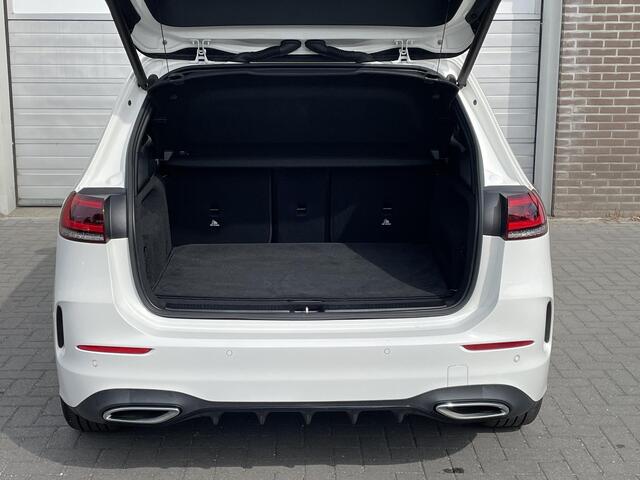 Mercedes-Benz B-KLASSE 180 AMG | Panoramadak | Nightpakket |