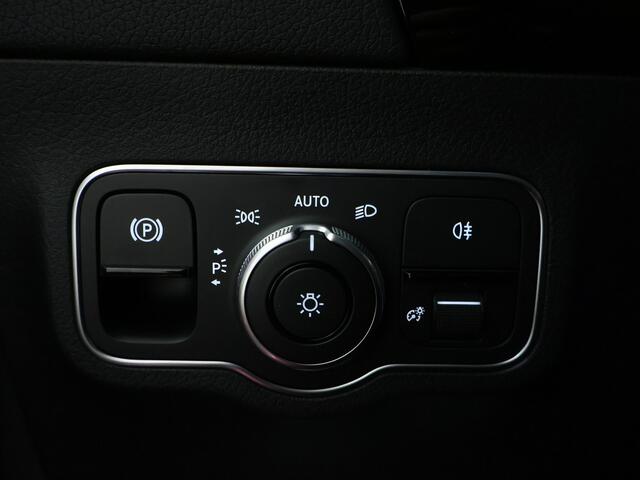 Mercedes-Benz B-KLASSE 250 e Business Solution AMG | Trekhaak | Nightpakket | Parkeerpakket met achteruitrijcamera | Keyless-Go comfortpakket | GUARD 360 ° Vehicle protection Plus | Dodehoekassistent | EASY PACK achterklep |
