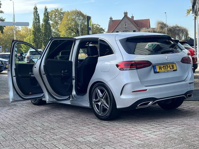 Mercedes-Benz B-KLASSE 180 Business Solution AMG | NAVIGATIE | ELEKTRISCHE ACHTERKLEP |