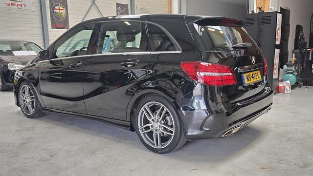 Mercedes-Benz B-KLASSE 180 Business Solution AMG 18" LMV, NAVI, camera, Bluetooth....