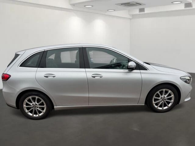 Mercedes-Benz B-KLASSE 180 Launch Edition Premium Dealer onderhouden