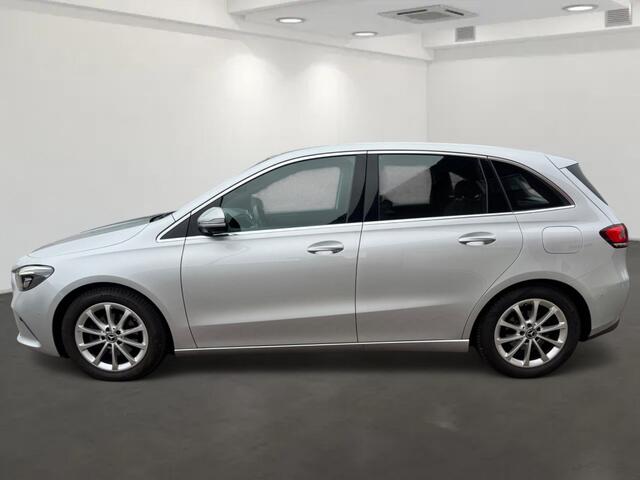 Mercedes-Benz B-KLASSE 180 Launch Edition Premium Dealer onderhouden