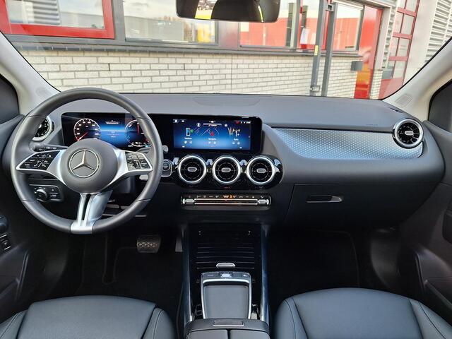 Mercedes-Benz B-KLASSE 250 e Business Line | Achteruitrijcamera | Widescreen | Stoelverwarming | Elektrische achterklep | LED verlichting