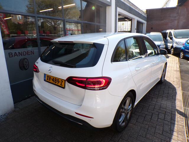 Mercedes-Benz B-KLASSE 180 Advantage AUTOMAAT,CAMERA,NAP, 1 EIGENAAR !!! ''2e PAASDAG OPEN''