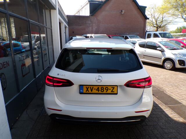 Mercedes-Benz B-KLASSE 180 Advantage AUTOMAAT,CAMERA,NAP, 1 EIGENAAR !!! ''2e PAASDAG OPEN''