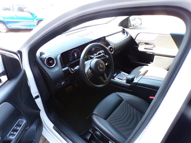 Mercedes-Benz B-KLASSE 180 Advantage AUTOMAAT,CAMERA,NAP, 1 EIGENAAR !!! ''2e PAASDAG OPEN''