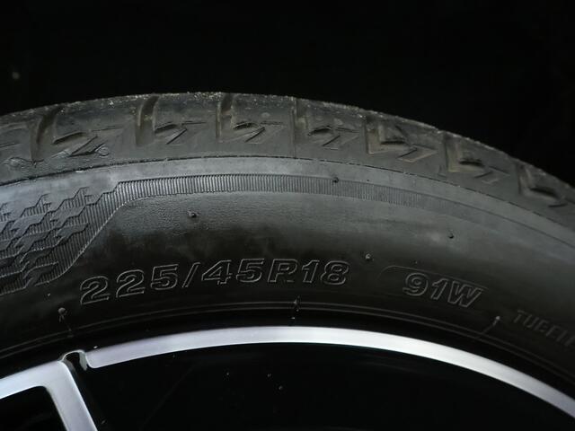 Mercedes-Benz B-KLASSE 250 e Edition AMG Nightpakket | Sfeerverlichting | Stoelverwarming | Parkeerpakket met Camera | Car Play | Inclusief 24 maanden Mercedes-Benz Certified garantie voor Europa.
