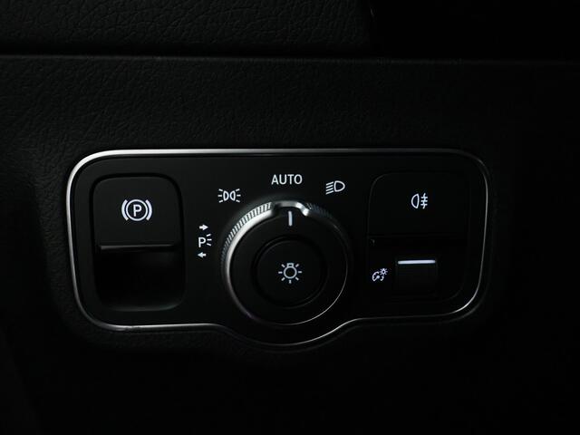 Mercedes-Benz B-KLASSE 250 e Edition AMG Nightpakket | Sfeerverlichting | Stoelverwarming | Parkeerpakket met Camera | Car Play | Inclusief 24 maanden Mercedes-Benz Certified garantie voor Europa.