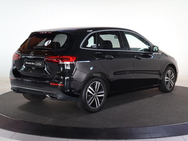 Mercedes-Benz B-KLASSE 250 e Luxury Line | LED | Sfeerverlichting | Achteruitrijcamera | Getint glas |