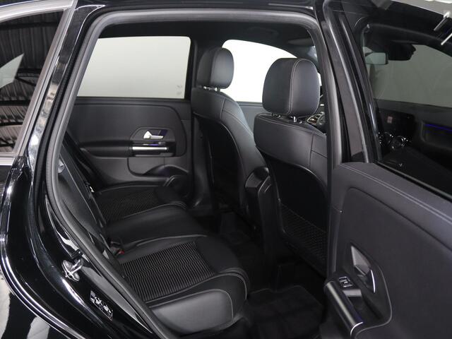 Mercedes-Benz B-KLASSE 250 e Luxury Line | LED | Sfeerverlichting | Achteruitrijcamera | Getint glas |