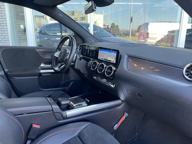 Mercedes-Benz B-KLASSE 180 | AMG Night | Apple Carplay | Easy Pack