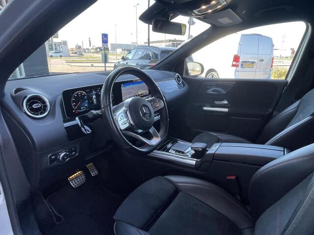 Mercedes-Benz B-KLASSE 180 | AMG Night | Apple Carplay | Easy Pack
