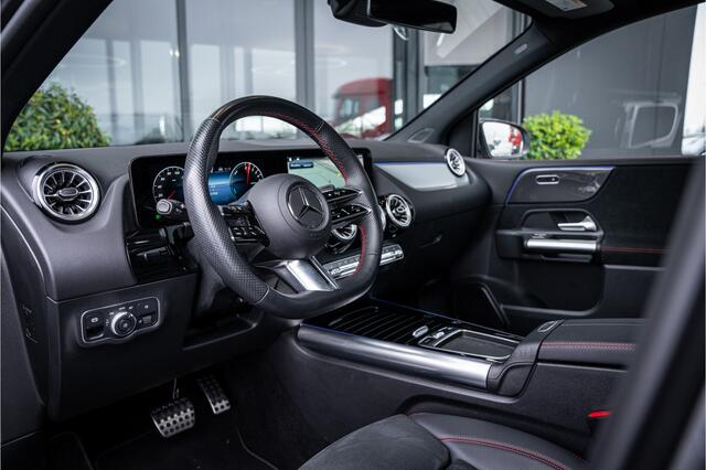 Mercedes-Benz B-KLASSE B250 e AMG Line - AMG Line | Panorama | 360 Camera | Dodehoekdetectie | Keyless