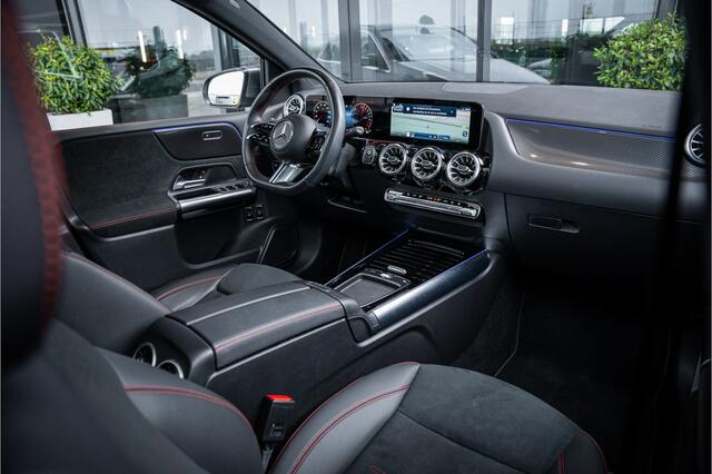 Mercedes-Benz B-KLASSE B250 e AMG Line - AMG Line | Panorama | 360 Camera | Dodehoekdetectie | Keyless