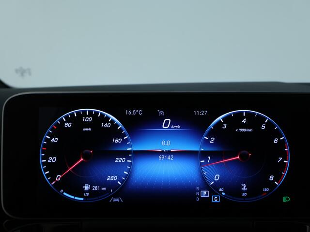 Mercedes-Benz B-KLASSE 180 AMG Nightpakket | Trekhaak | Panoramadak | Stoelverwarming | Augmented Reality | Apple CarPlay | DAB | Inclusief 12 Maanden Garantie