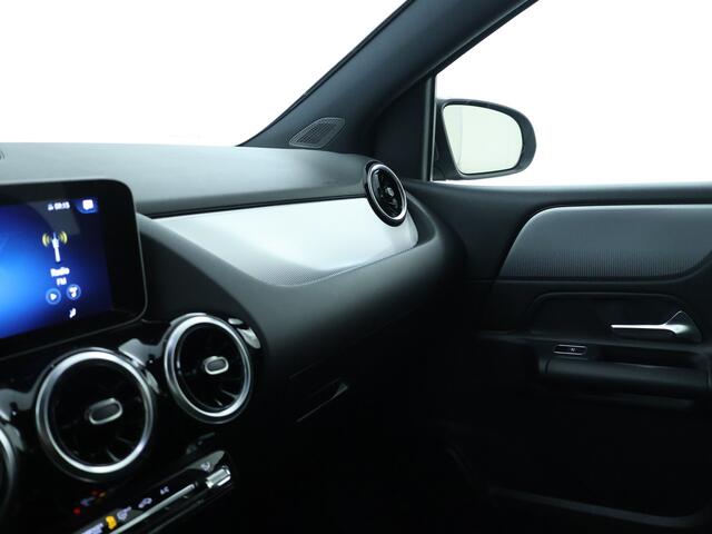 Mercedes-Benz B-KLASSE 180 Advantage Inclusief 24 maanden MB Certified garantie voor Europa.