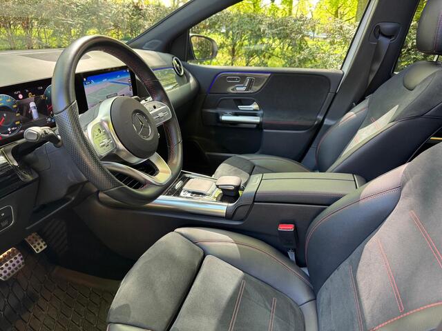 Mercedes-Benz B-KLASSE 220, Burmeister, Pano, Memory