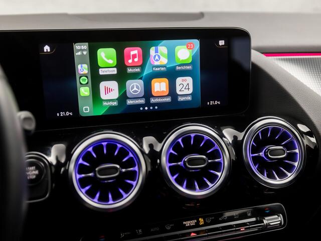 Mercedes-Benz B-KLASSE 250 e Premium Sport 218Pk Automaat (APPLE CARPLAY, SFEERVERLICHTING, GROOT NAVI, WIDE SCREEN, CAMERA, LEDER, STOELVERWARMING, SPORTSTOELEN, KEYLESS, DAB+, ZWART HEMEL, NIEUWSTAAT)