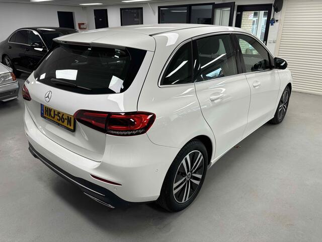Mercedes-Benz B-KLASSE 180 Premium Plus Led Widescreen Camera Parctronic