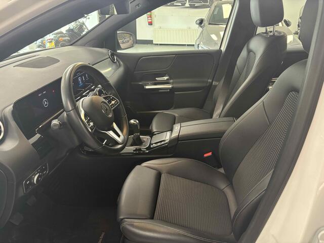 Mercedes-Benz B-KLASSE 180 Premium Plus Led Widescreen Camera Parctronic