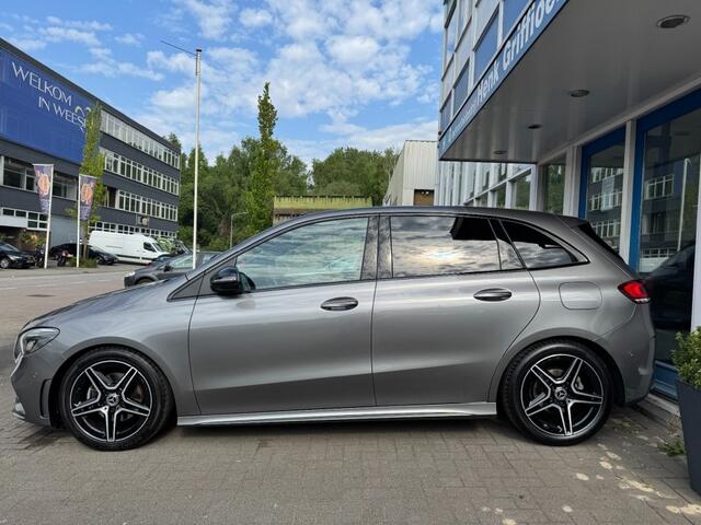 Mercedes-Benz B-KLASSE B-Klasse 180 Business Solution AMG I Panoramadak I Camera I Crui