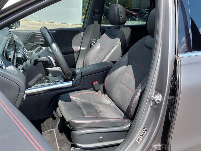 Mercedes-Benz B-KLASSE 180 136pk Automaat Launch Edition Premium Plus AMG-Line | Navi | Clima | Cruise | Led Matrix | Keyless Entry | Panorama Schuifdak | Pdc V+A+Assist+Camera | Privacy Glass | 19''lm