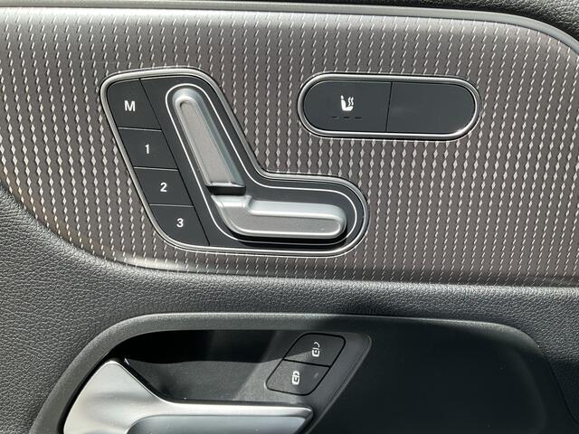 Mercedes-Benz B-KLASSE 180 Business Solution Luxury Automaat Pano Leder Adap.Cruise Vol Opties!