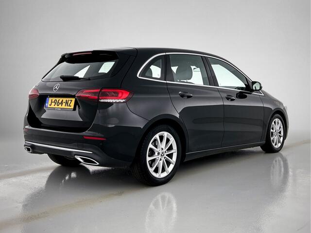 Mercedes-Benz B-KLASSE 180 Style | Pakeersensoren | Elektrische Achterklep | Stoelverwarming | Led Lights | 17 Inch Velgen | Inclusief 24 maanden MB Certified garantie voor Europa.