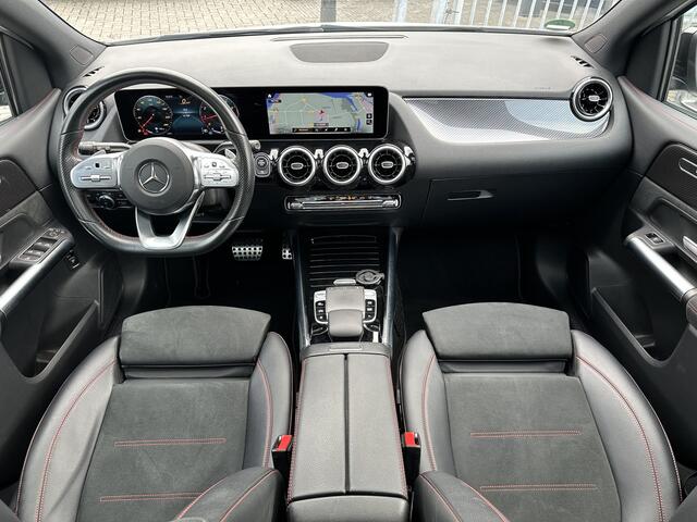 Mercedes-Benz B-KLASSE 180 Business Solution AMG Pano-Dak | Camera | Night | Stoelverw. | Elekt. Klep