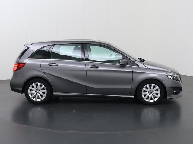Mercedes-Benz B-KLASSE 180 Business Solution | Stoelverwarming | Navigatie | Achteruitrijcamera |
