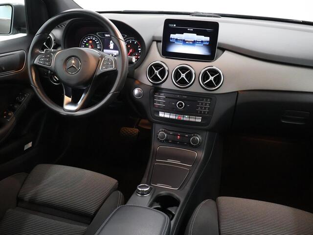 Mercedes-Benz B-KLASSE 180 Business Solution | Stoelverwarming | Navigatie | Achteruitrijcamera |