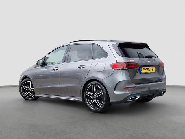 Mercedes-Benz B-KLASSE 180 Business Solution AMG | Pano | Trekhaak | Stoelverwarming | LED | Climate |