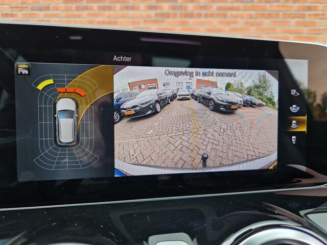 Mercedes-Benz B-KLASSE 180 Business Solution AMG | Pano | Trekhaak | Stoelverwarming | LED | Climate |